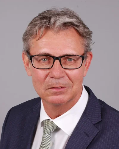 Dr. Martin Wedig